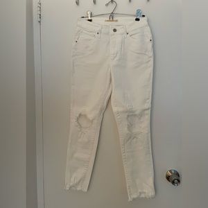 Levi’s white ripped skinny jeans